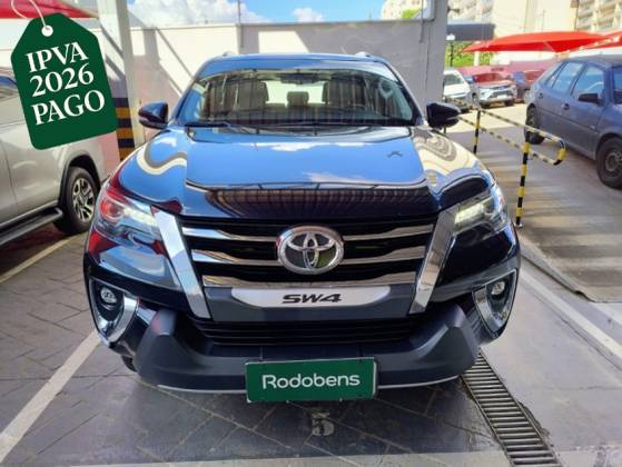TOYOTA HILUX SW4 2.8 SRX DIAMOND 4X4 7 LUGARES 16V TURBO INTERCOOLER DIESEL 4P AUTOMÁTICO